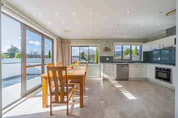 42A Hudson Avenue, Ebdentown