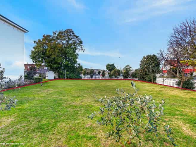 300 Lyndon Road West, Hastings