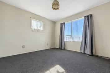 5 London Place , Tamatea
