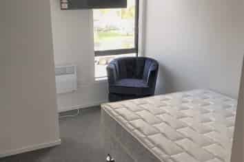 1/85 Cameron Road (Room B), Hillcrest