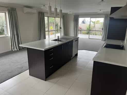 163 Barrett Road, Whalers Gate
