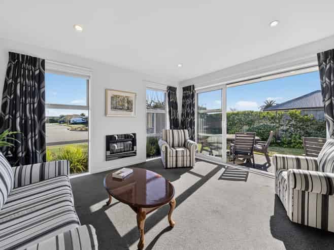 42 Brockelbank Drive, Kaiapoi
