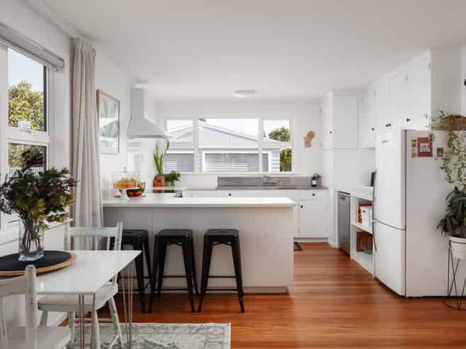 10 Leon Street, Riverdale