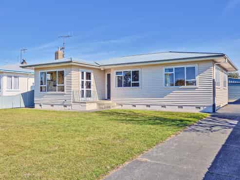 53 Oldham Avenue, Onekawa