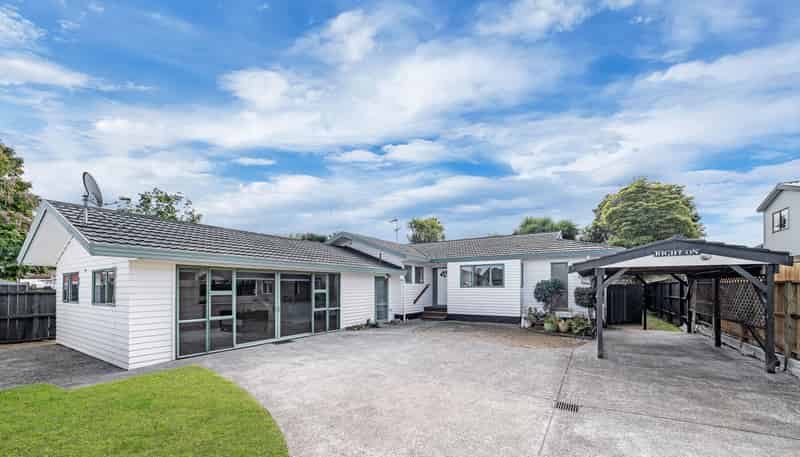 2/16 Airfield Road, Takanini