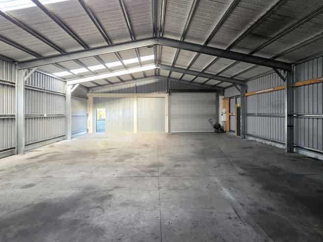 200sqm - Industrial unit