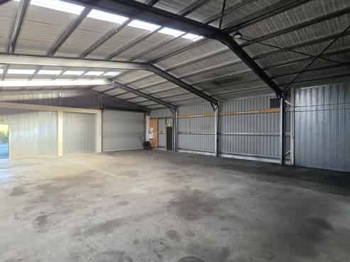 200sqm - Industrial unit
