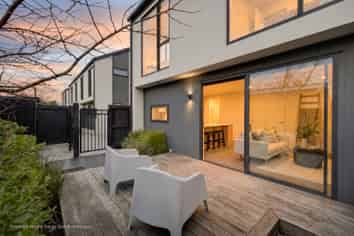 4/27 Kipling Street, Addington