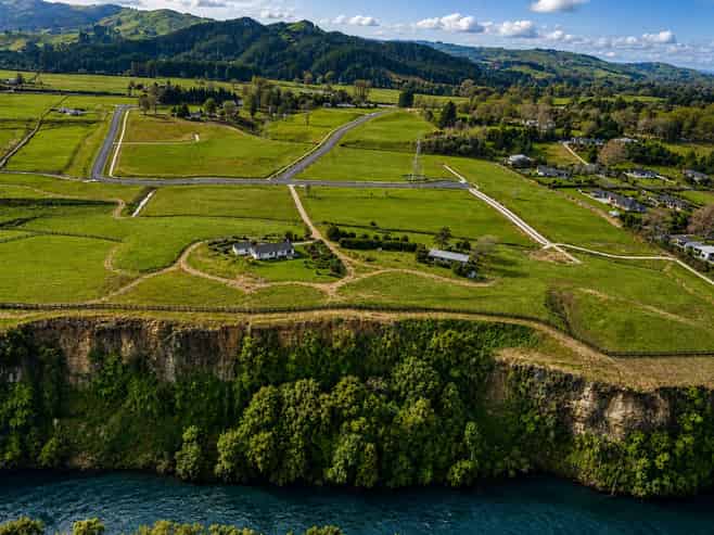 2 Hydro Road, Karapiro, Cambridge