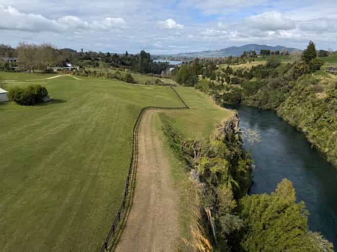 2 Hydro Road, Karapiro, Cambridge