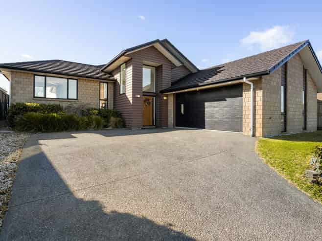 7 Clewer Lane, Flagstaff