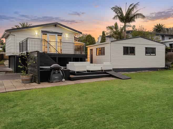 28 Fairway Avenue, Red Beach
