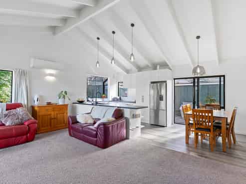 219a Rangatira Road, Beach Haven