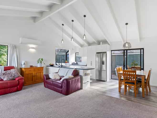 219a Rangatira Road, Beach Haven