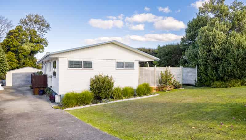3 Albatross Road, Red Beach