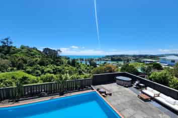 12 Dowman Street, Urenui