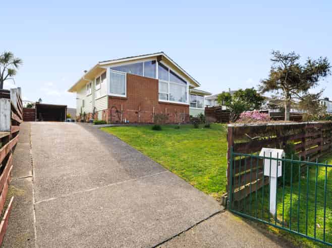 46 Hobart Crescent, Wattle Downs