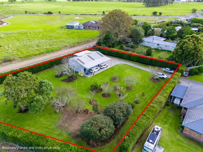 21A Pyle Road East, One Tree Point