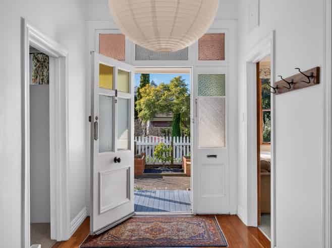 28 Milton Road, Bluff Hill