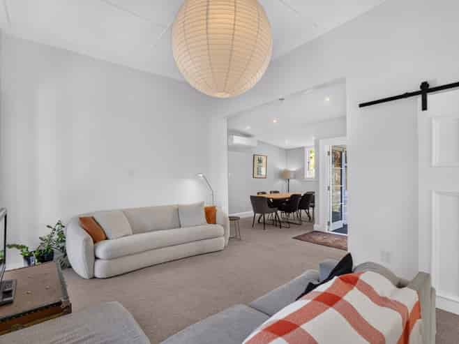 28 Milton Road, Bluff Hill