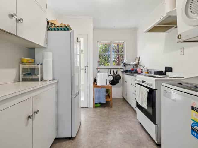 2/26 Cotter Avenue, Remuera