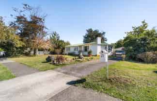 29 Long Melford Road, AWAPUNI