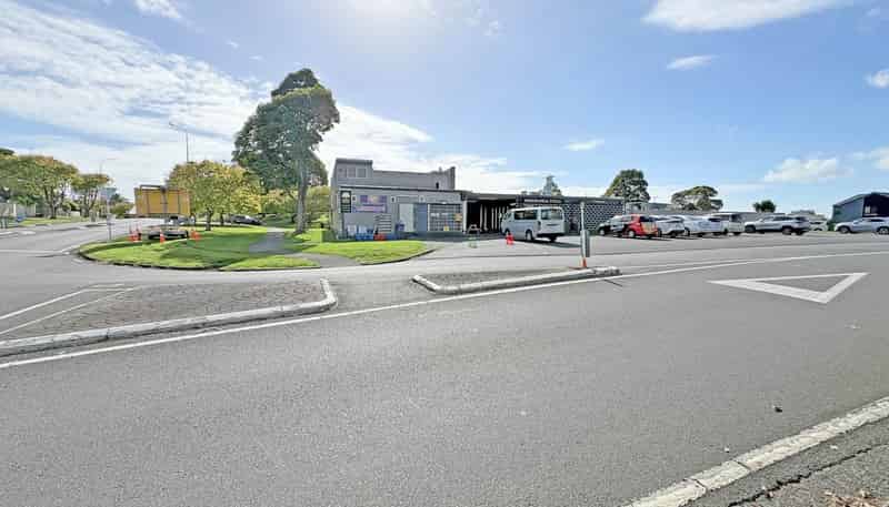 114 Reeves Road, Pakuranga