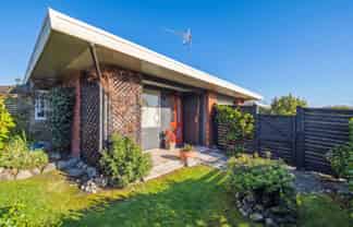 35 Cedar Crescent, Feilding