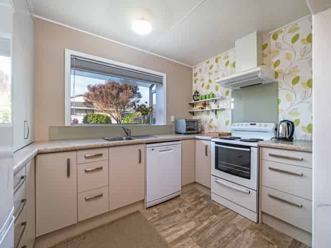 35 Cedar Crescent, Feilding