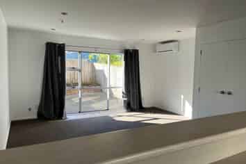 39/218 Captain Springs Road, Onehunga