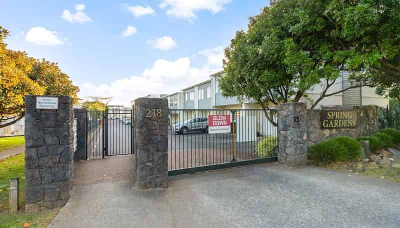 39/218 Captain Springs Road, Onehunga