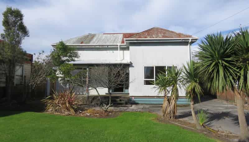 87 Derby Street, Westport