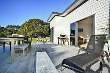 3 Kereru Place, Mahia