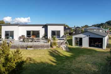 3 Kereru Place, Mahia