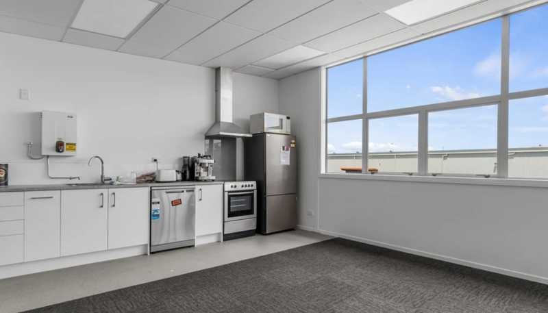 6 Mainstreet Place, Te Rapa