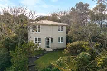 98 Ruskin Road, Newlands