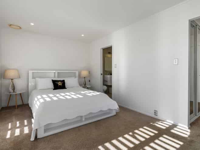 31 Squirrel Lane, Browns Bay