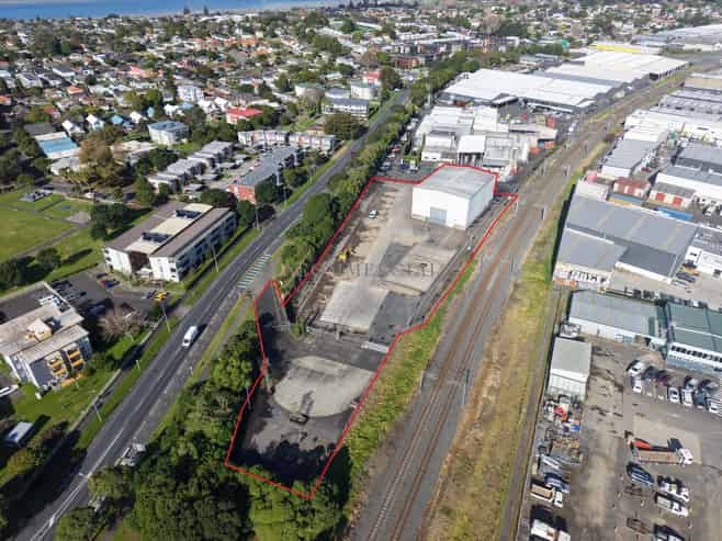 7,897sqm Premium Sealed Yard + 792sqm Warehouse