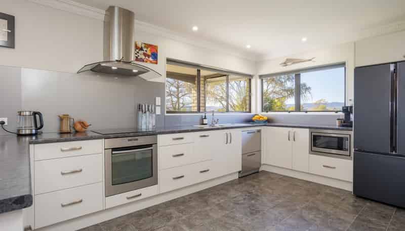 12 Crabb Road, Okoroire