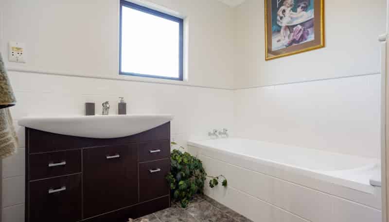 12 Crabb Road, Okoroire