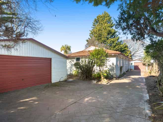 20 Saunders Place, Redwood