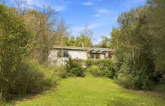 1600 Cust Road, Cust