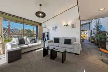 2 Exeter Place, Tihiotonga