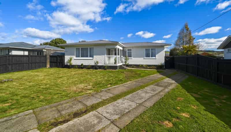 16 Kusabs Road, Mangakakahi