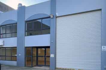 Rear Warehouse/Office in Great Location