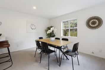 17A Wantwood Grove, Churton Park