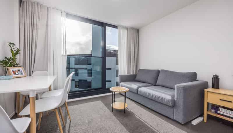 17J/3 Whitaker Place, Auckland Central