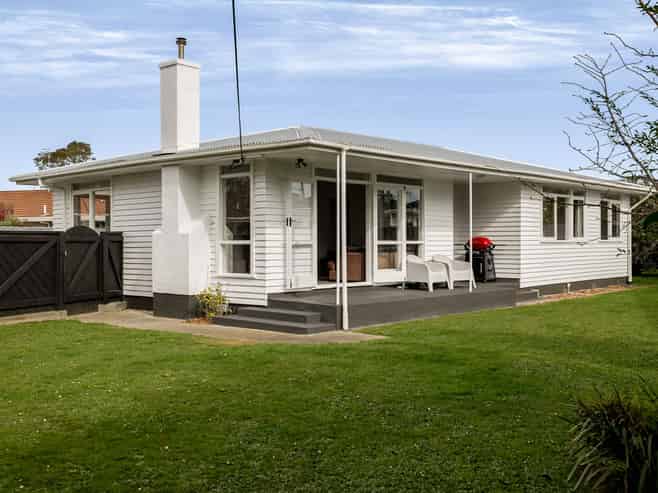 98 Maxwells Line, Awapuni