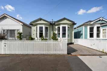 42 Bolton Street, Petone