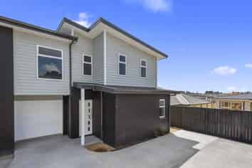 2/120 Horsham Downs Road, Rototuna